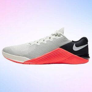 Nike Metcon 5 'Spruce Aura Laser Crimson' Cross Training Shoes